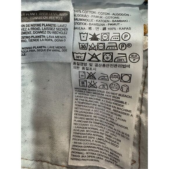 Levis 550 red tab men’s jeans size 40”x29”.    #10-1111 - Picture 4 of 5